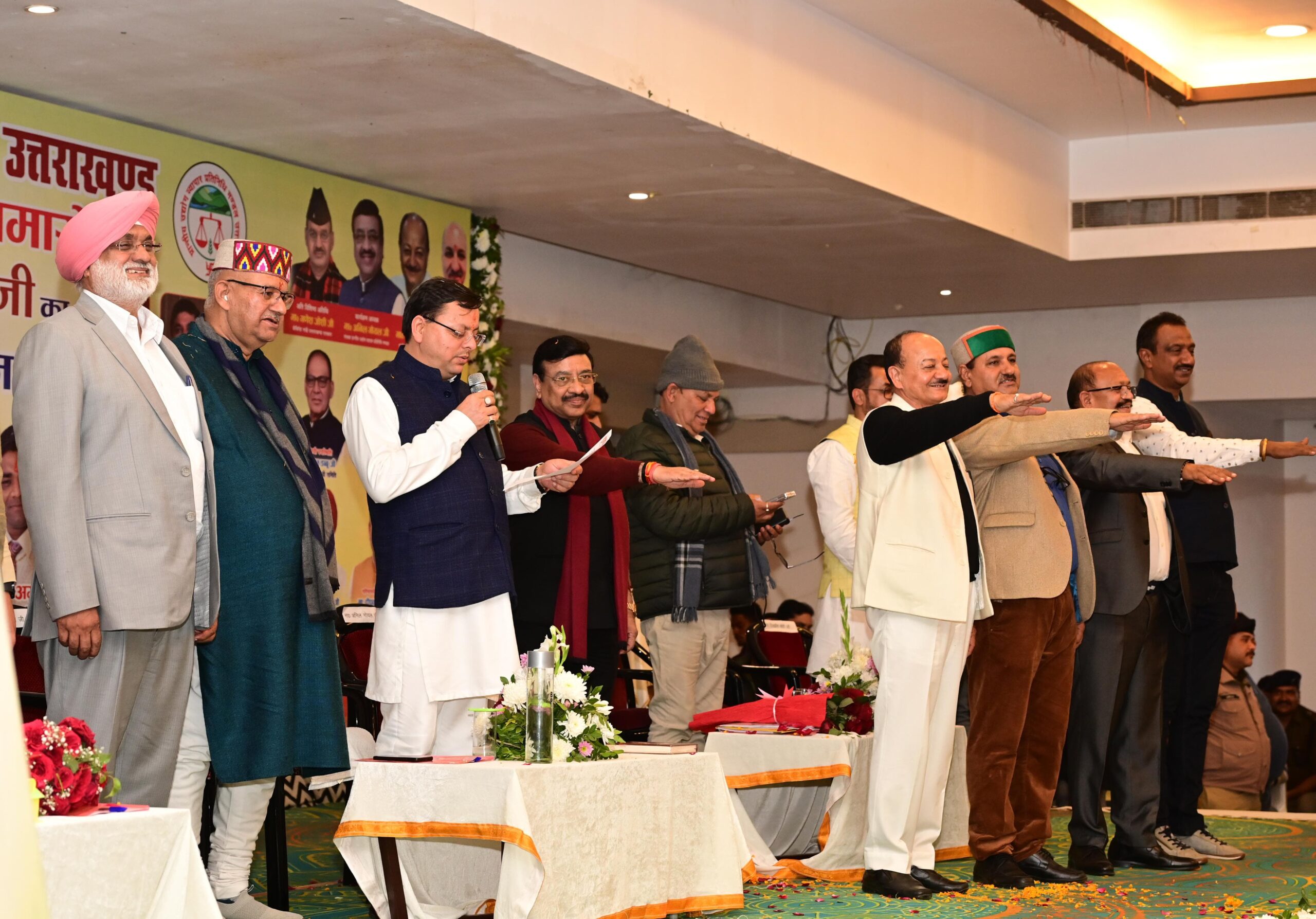 राज्य एवं देश की अर्थव्यवस्था और वित्तीय शक्तियों की रीढ़ होने के साथ ही ब्रांड इंडिया के सच्चे राजदूत होते हैं व्यापारी – मुख्यमंत्री पुष्कर सिंह धामी