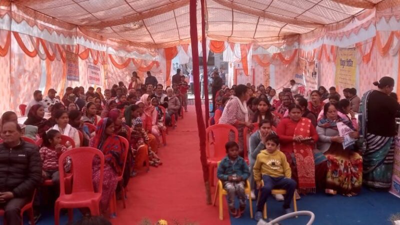 रुद्रपुर : विकसित भारत संकल्प यात्रा कार्यक्रम में ग्रामीण लाभार्थियों को अपने प्रक्षेत्र में किए गए उत्कृष्ट कार्य के लिए किया गया सम्मानित