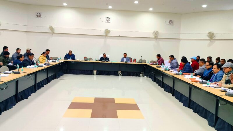 शिक्षा के पठन-पाठन की गुणवत्ता तथा वहां के बेसिक इंफ्रास्ट्रक्चर में करें सुधार – आयुक्त गढ़वाल विनय शंकर पाण्डेय