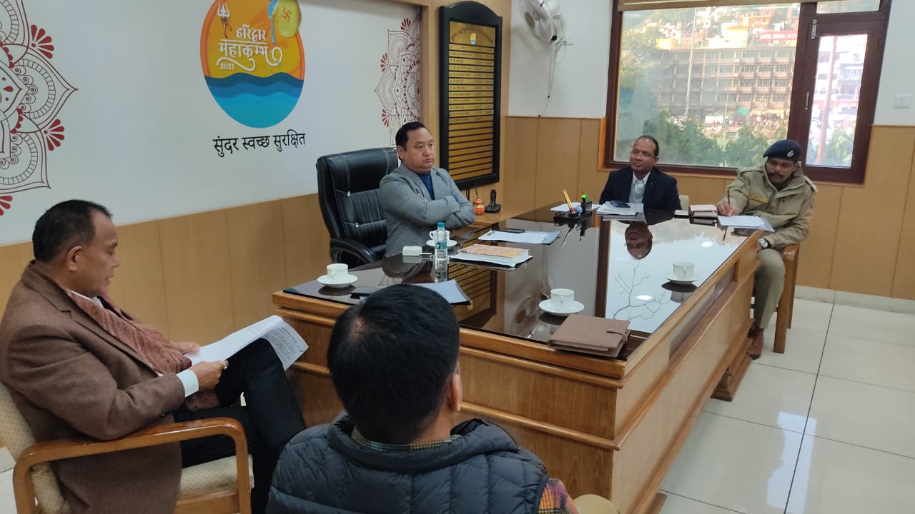 अध्यक्ष UKSSSC जीएस मर्तोलिया की अध्यक्षता में आगामी निकट भविष्य में आयोजित की जाने वाली विभिन्न प्रतियोगी परीक्षाओं की तैयारियों के सम्बन्ध में बैठक आयोजित