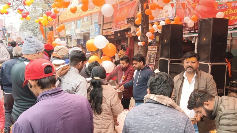 ज्वालापुर : जिला परिषद मार्केट के व्यापारियों ने किया भण्डारें का आयोजन