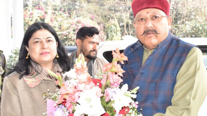 कैबिनेट मंत्री सतपाल महाराज ने ली पंचायतीराज विभाग की समीक्षा बैठक, निदेशक निधि यादव ने दी अद्यतन योजनाओं जानकारी