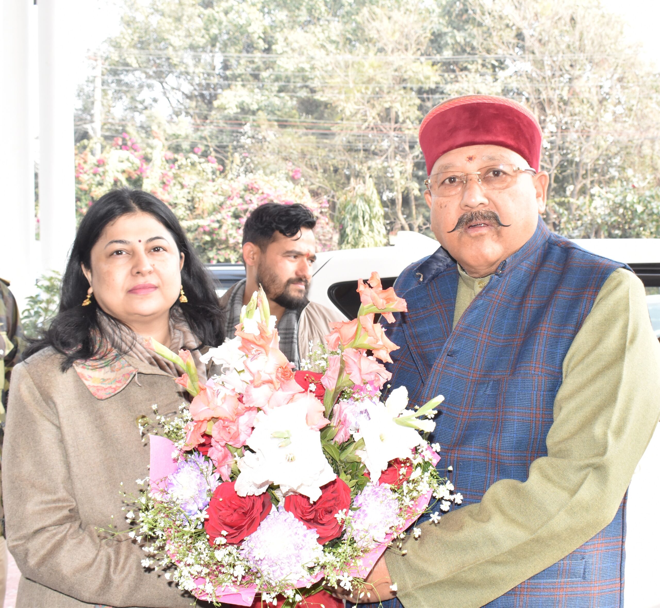 कैबिनेट मंत्री सतपाल महाराज ने ली पंचायतीराज विभाग की समीक्षा बैठक, निदेशक निधि यादव ने दी अद्यतन योजनाओं जानकारी