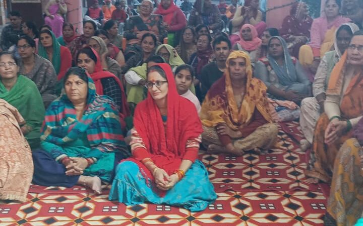 श्री भवानी शंकर आश्रम रुड़की से निकाली गयी भव्य कलश यात्रा