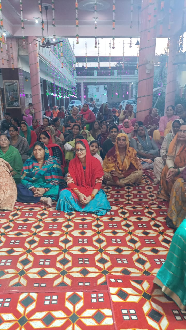 श्री भवानी शंकर आश्रम रुड़की से निकाली गयी भव्य कलश यात्रा