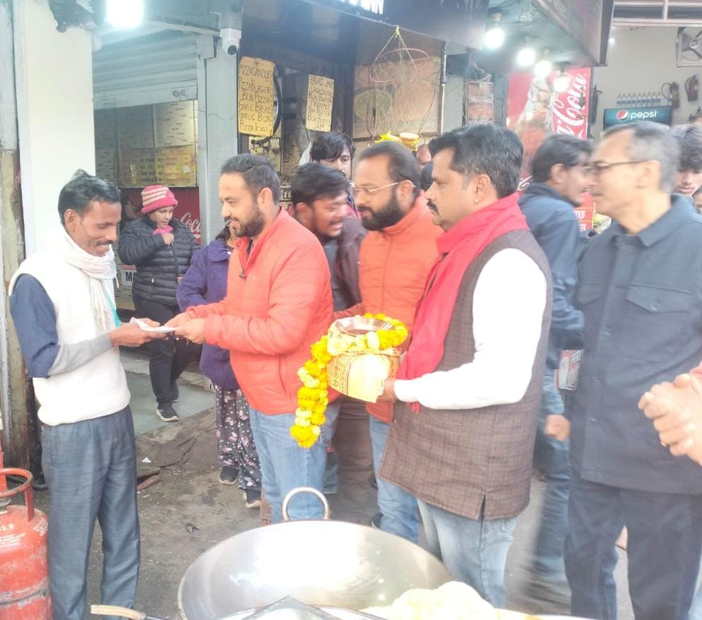 हर्ष उल्ल्हास से प्रारम्भ हुआ भगवान राम प्रतिमा प्राण प्रतिष्ठा कार्यक्रम निमंत्रण अभियान, 01 से 15 जनवरी तक चलेगा अभियान, नगर के 43700 परिवारों तक जाएगी राम भक्तों की टोलियां