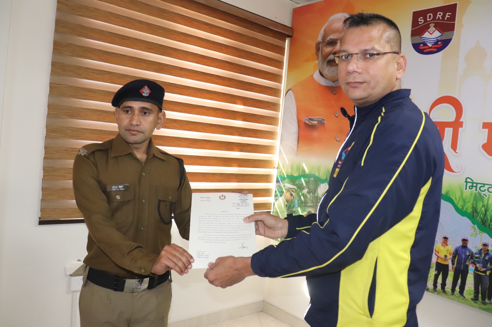 कमांडेट मणिकांत मिश्रा ने SDRF मासिक सम्मेलन में दिए आवश्यक दिशा निर्देश, इन कार्मिको को किया सम्मानित