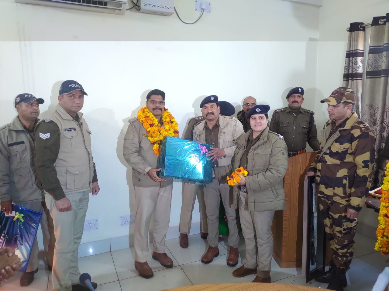 एसपी अजय गणपति को स्थानान्तरण पर पुलिस कर्मियों ने दी भावभीनी विदाई