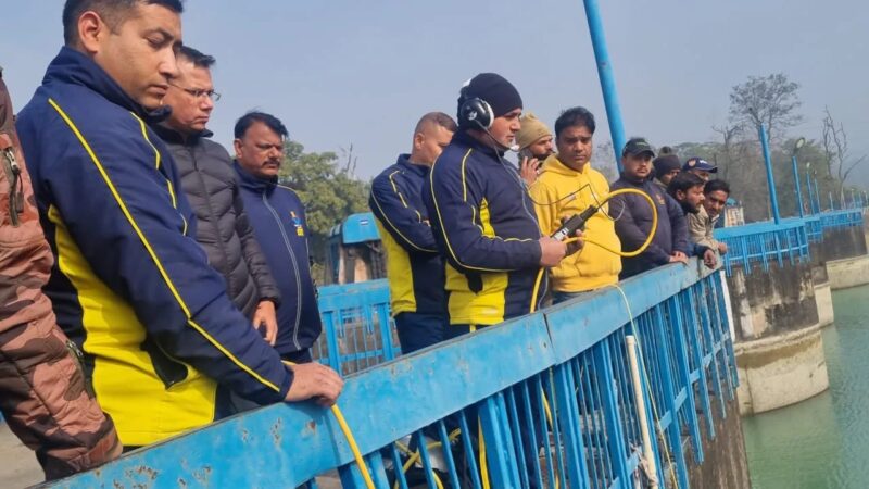 चीला वाहन दुर्घटना : SDRF ने अत्याधुनिक खोजी उपकरणों से की सर्चिंग 