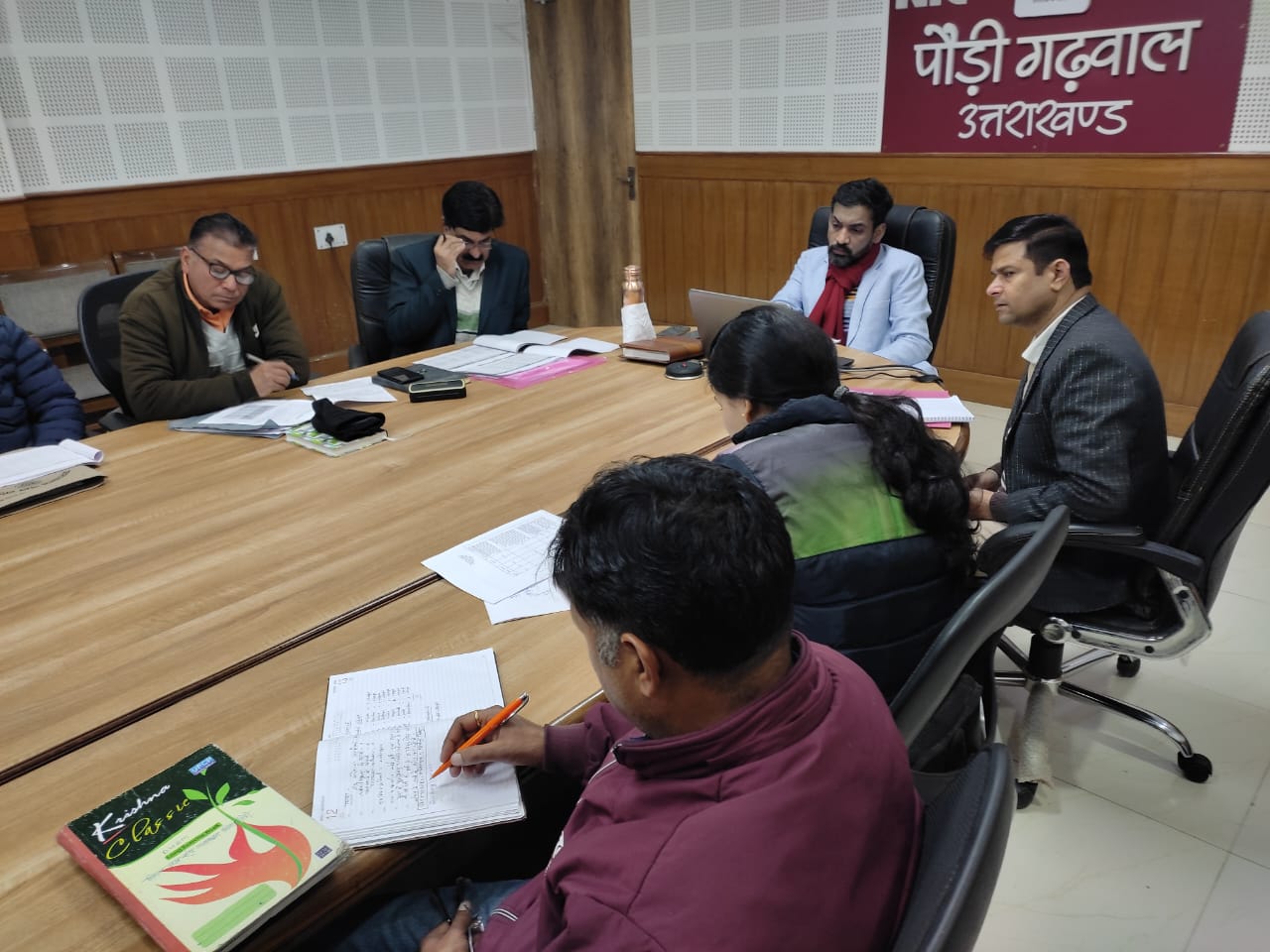 डीएम डॉ. आशीष चौहान की अध्यक्षता में जल जीवन मिशन के कार्यों की समीक्षा बैठक आयोजित, दिए आवश्यक दिशा निर्देश