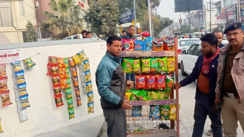 एक्शन में धामी सरकार : अतिक्रमण पर सख्त हुई डीएम सोनिका, इन स्थानों से हटाया गया अवैध अतिक्रमण, इनका चालान कर लगाया इतना अर्थदण्ड