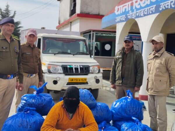 पुलिस ने पांच लाख के गांजे के साथ कोटद्वार निवासी शातिर नशा तस्कर को किया गिरफ्तार