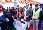 मुख्यमंत्री पुष्कर सिंह धामी ने श्रमिकों को किये कम्बल वितरित, हालचाल जाना और बढ़ाया हौसला