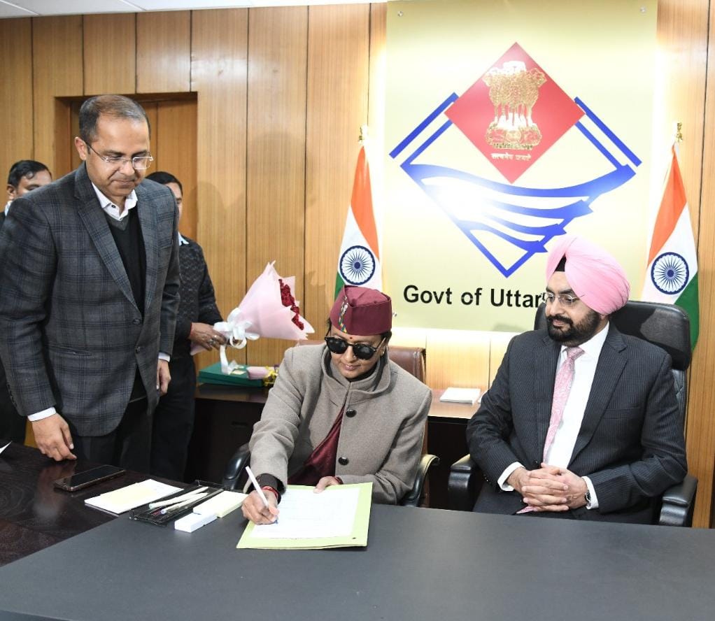 नवनियुक्त सीएस राधा रतूड़ी ने मुख्य सचिव कार्यालय में किया पदभार ग्रहण