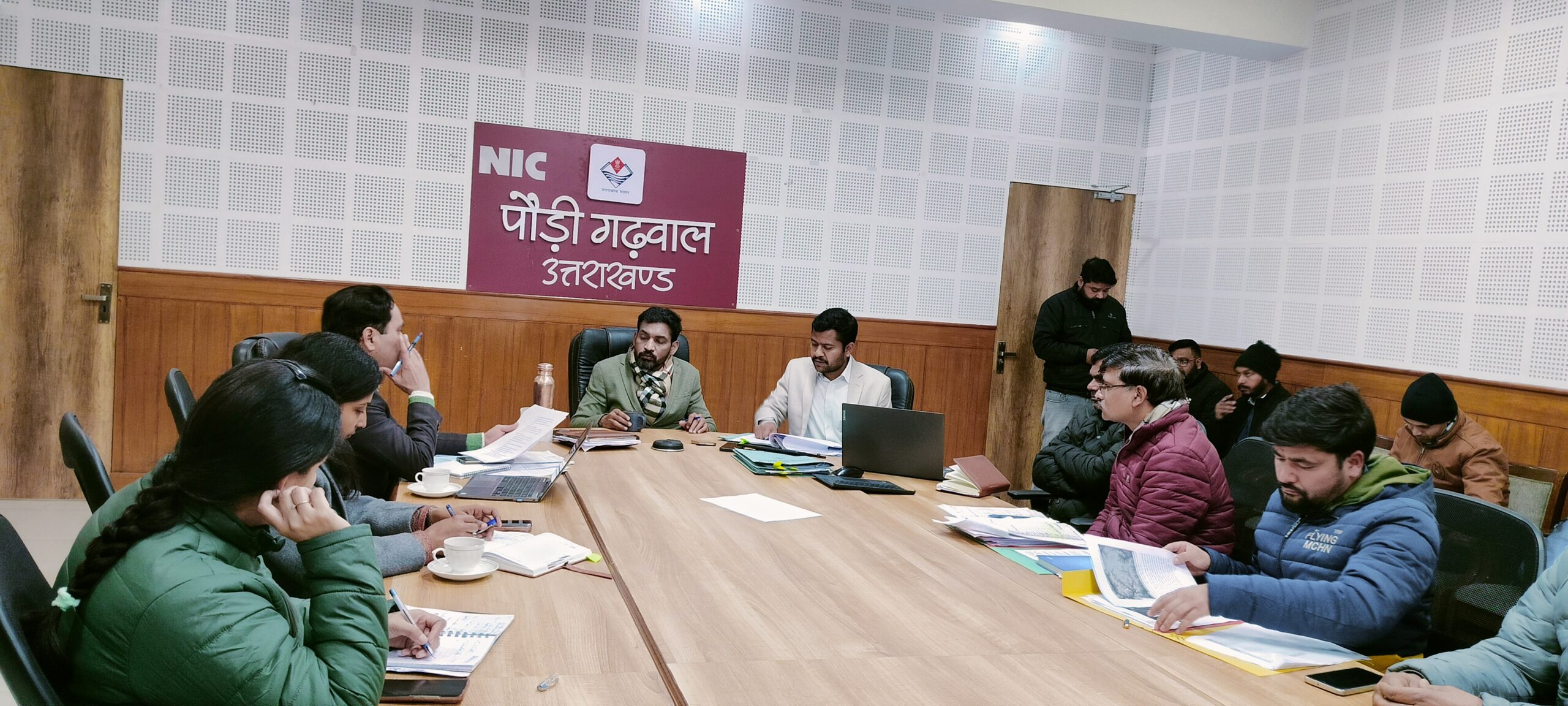 इको टूरिज्म और नमामि गंगे से संबंधित कार्यों को तेजी से करें पूरा – डीएम डॉ. आशीष चौहान