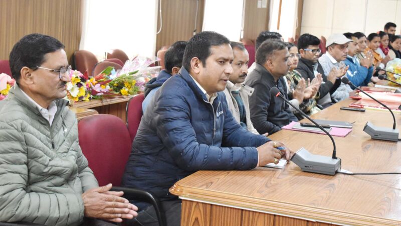 एडीएम चमोली डॉ. अभिषेक त्रिपाठी के सीडीओ टिहरी के पद पर पदोन्नत एवं स्थानांतरित होने पर दी विदाई