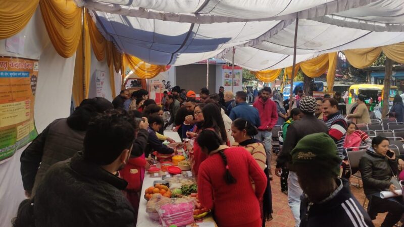 देहरादून के कौलागढ़ और चक्कू मोहल्ला में आयोजित हुआ विकसित भारत संकल्प यात्रा कार्यक्रम, विधायक सविता कपूर ने दिलाई विकसित भारत संकल्प शपथ 