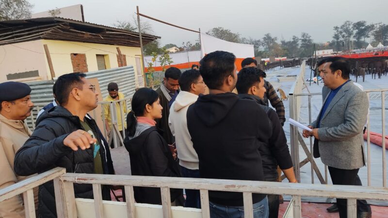 डीएम एवं एसएसपी ने ऋषिकुल मैदान में वृहद रूप से आयोजित होने वाले मुख्यमंत्री के ’’नारी शक्ति महोत्सव’’ की तैयारियों का लिया जायजा