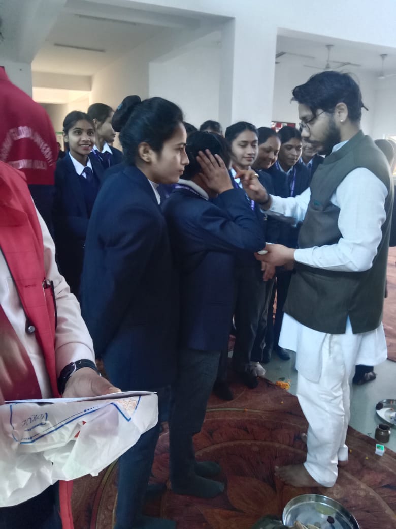 भगवंत ग्लोबल विश्वविद्यालय में बसन्त पंचमी पर सरस्वती पूजन के साथ पतंग प्रतियोगिता का किया गया आयोजन