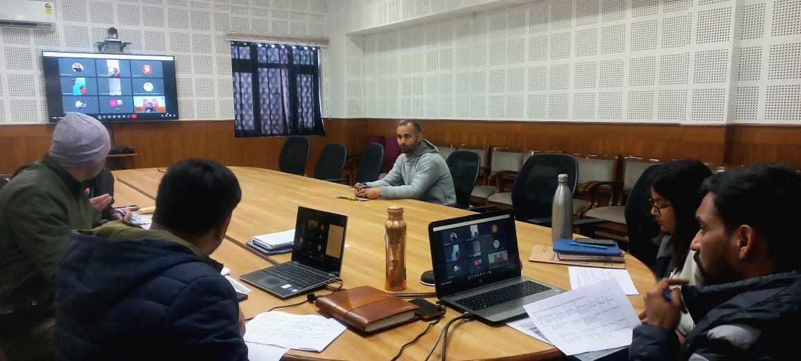 डीएम डॉ. आशीष चौहान की अध्यक्षता में दीन दयाल उपाध्याय होमस्टे योजना के आवेदनों की प्रगति के संबंध में समीक्षा बैठक आयोजित, दिए निर्देश