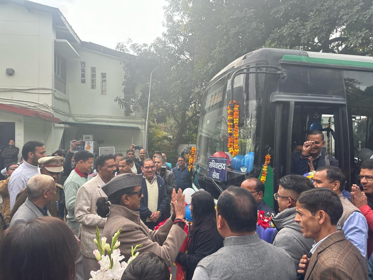 अब सचिवालय कर्मी ले सकेंगे देहरादून स्मार्ट सिटी लिमिटेड की इलेक्ट्रिक बस “दून कनेक्ट” सेवा का लाभ