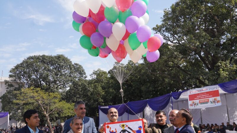 श्री गुरु राम राय विश्वविद्यालय में खेलोत्सव-2024 का भव्य आगाज, सप्ताह भर तक चलने वाले आयोजन में 05 हजार छात्र-छात्राएं करेंगे मानसिक-शारीरिक श्रेष्ठता का प्रदर्शन