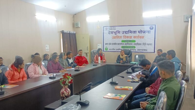 उद्यमता एवं नवाचार वर्तमान समय की मांग – प्राचार्य प्रोफेसर एलआर राजवंशी