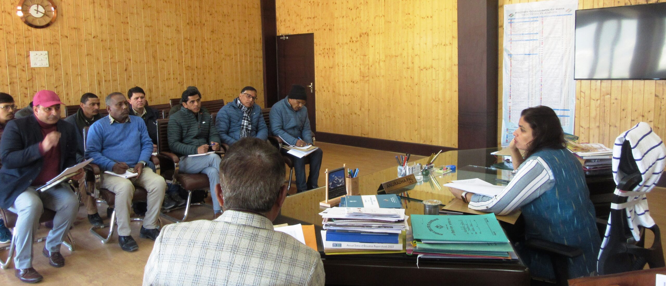 डीएम अनुराधा पाल ने आगामी लोकसभा चुनावों की तैयारियों को लेकर स्वीप कार्यक्रम से जुड़े अधिकारियों की ली बैठक, कहा – मतदान प्रतिशत बढ़ाने के लिए टारगेटेड एप्रोच के साथ किए जाए हर संभव प्रयास