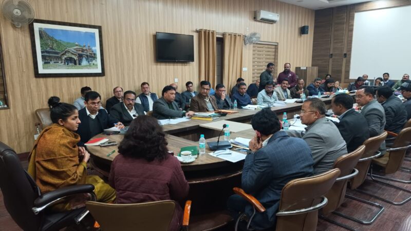 डीएम सोनिका की अध्यक्षता में विभिन्न योजनाओं की वित्तीय प्रगति की समीक्षा बैठक आयोजित, दिए आवश्यक दिशा निर्देश
