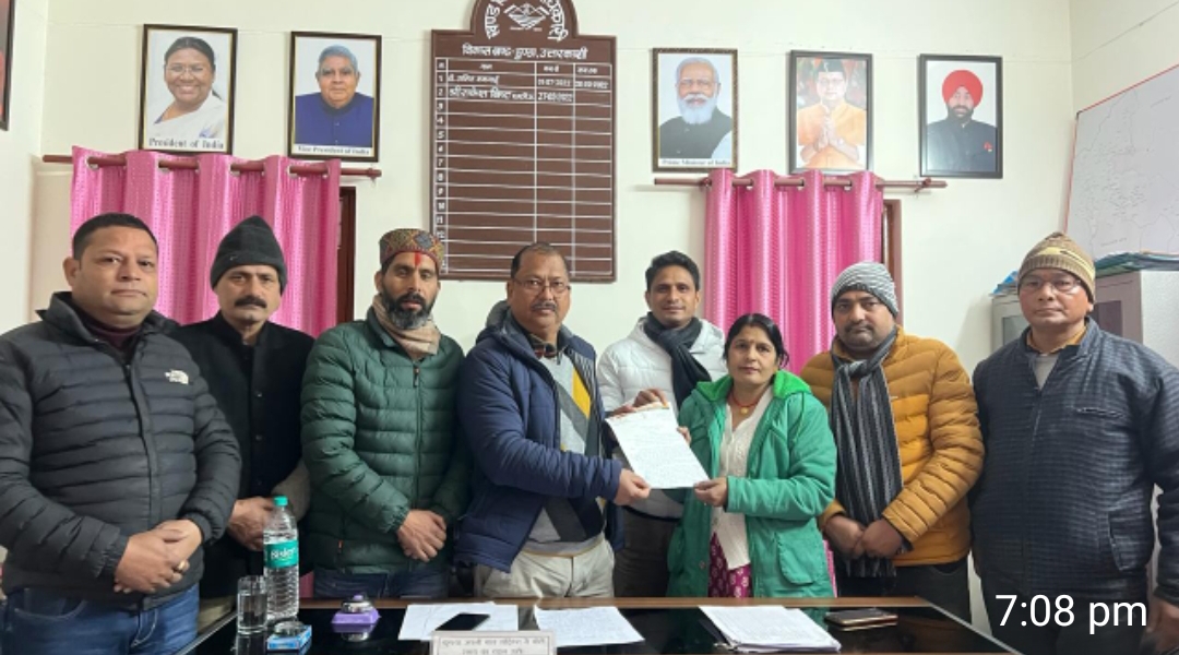 विकासखंड डुंडा के ग्राम प्रधानो ने दो सूत्रीय मांग को लेकर मुख्यमंत्री को भेजा ज्ञापन