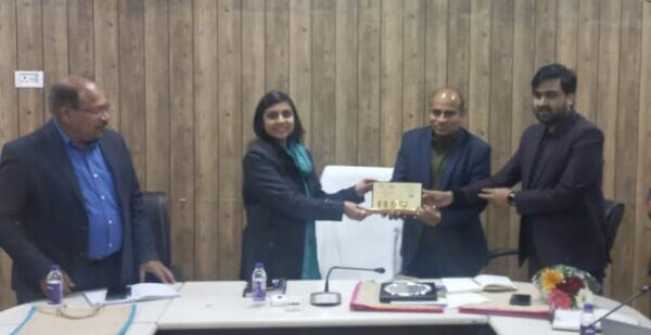 टीबी उन्मूलन कार्यक्रम के मूल्यांकन के लिए फील्ड में लगातार जायें अधिकारी – मिशन निदेशक स्वाति भदौरिया