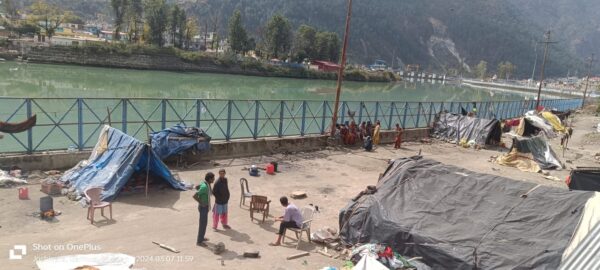 उत्तरकाशी : बाल भिक्षावृत्ति के विरुद्ध पुलिस का आपरेशन मुक्ति अभियान जारी