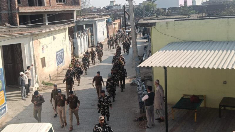 सीओ विवेक कुमार के नेतृत्व में आगामी लोकसभा चुनाव को लेकर SSB एवं झबरेडा पुलिस ने किया फ्लैग मार्च