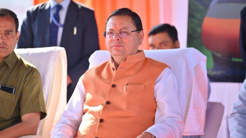 प्रधानमंत्री नरेन्द्र मोदी ने लखनऊ-देहरादून के बीच नई वंदे भारत ट्रेन का किया शुभारंभ, मुख्यमंत्री पुष्कर सिंह धामी ने आभार व्यक्त कर कहा – केंद्र सरकार के सहयोग से निरंतर आगे बढ़ रहा उत्तराखण्ड