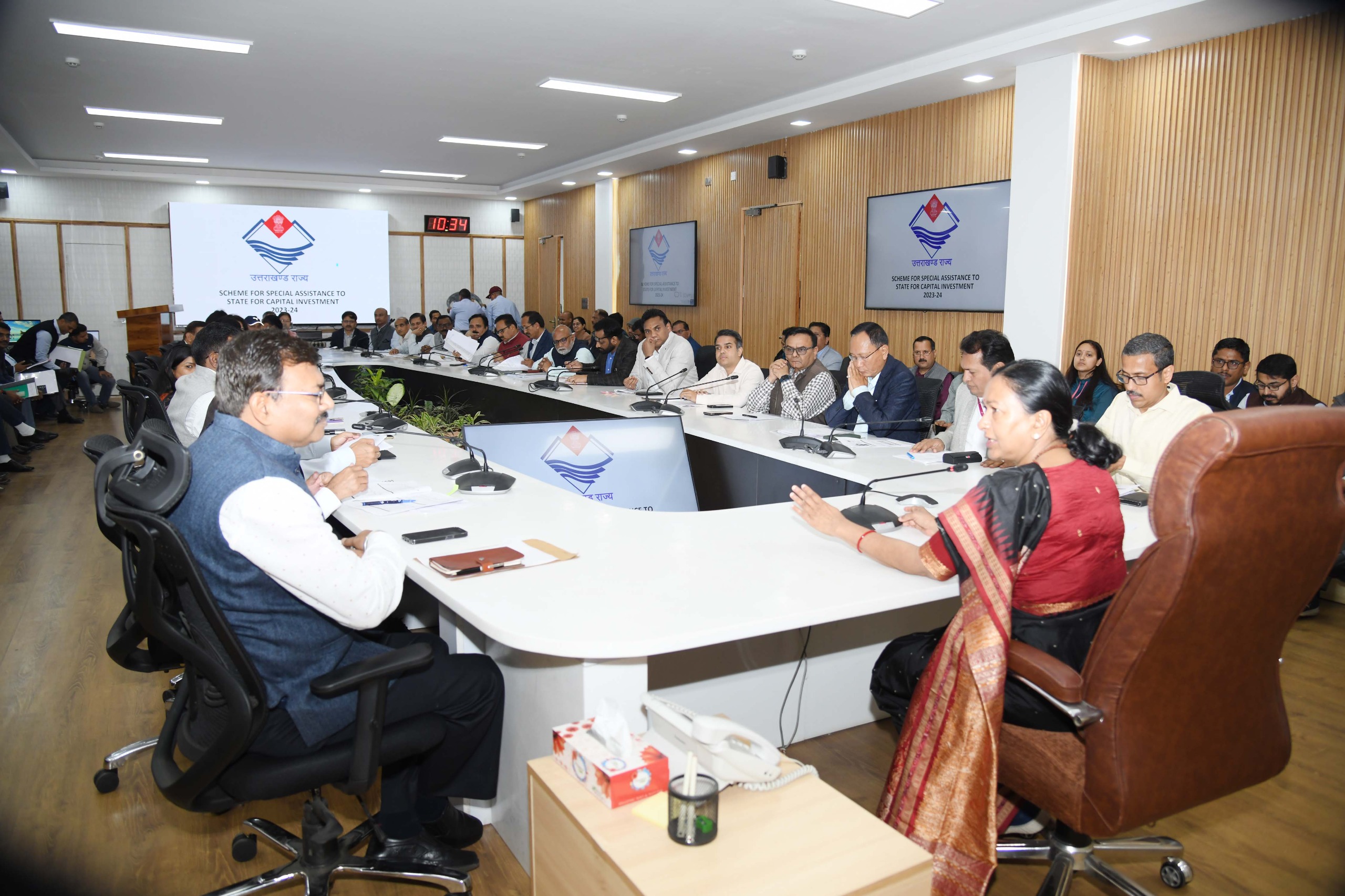 भारत सरकार से जो धनराशि प्राप्त हुई है, उसका पूर्ण सदुपयोग करें सुनिश्चित – मुख्य सचिव राधा रतूड़ी