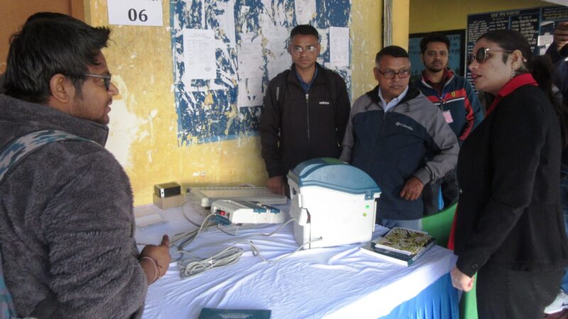 ईवीएम एवं वीवीपैट मशीन को लाने व ले जाने में बरती जाए पूर्ण सावधानी – जिला निर्वाचन अधिकारी अनुराधा पाल