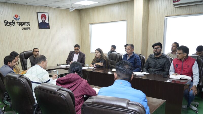 टिहरी : जिले में बैंकों के द्वारा एक-एक महिला, दिव्यांग एवं युवा बूथ को दिया जायेगा मॉडल रूप