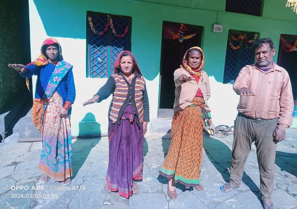 चमोली : प्रवासी मतदाता बोले हम घर आकर अपने बूथ पर करेंगे मतदान