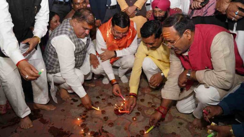 बीजेपी प्रदेश कार्यालय में दीवाली पूजन कार्यक्रम; सीएम धामी, प्रदेश अध्यक्ष समेत कई नेता रहे मौजूद