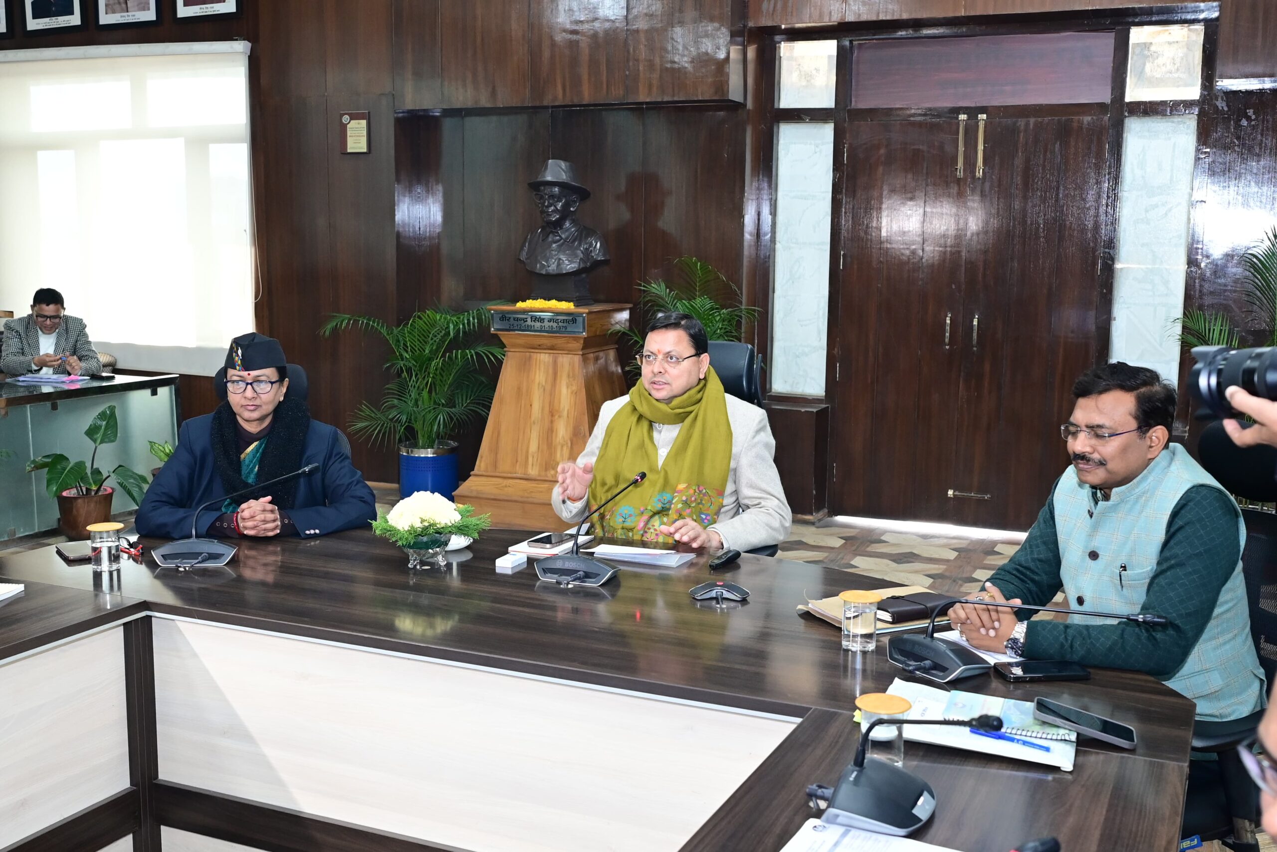 आईटीडीए और एन.आई.सी. द्वारा विकसित की गई विभिन्न डिजिटल परियोजनाओं का मुख्यमंत्री धामी ने किया शुभारंभ।