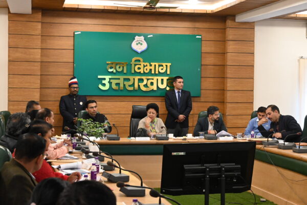 सांसद माला राज्य लक्ष्मी शाह ने ली देहरादून जिला विकास एवं निगरानी समिति की बैठक, केंद्र पोषित योजनाओं का लक्ष्य गुणवत्ता के साथ पूर्ण करने के दिए निर्देश, शिक्षा के विकास के लिए जिलाधिकारी सविन बंसल के प्रयासों को सराहा