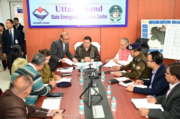 मुख्यमंत्री धामी ने राज्य आपदा परिचालन केंद्र पहुंचकर आपदा प्रबंधन के  कार्यों का लिया अपडेट, 50 श्रमिकों को अब तक किया जा चुका है रिकवर
