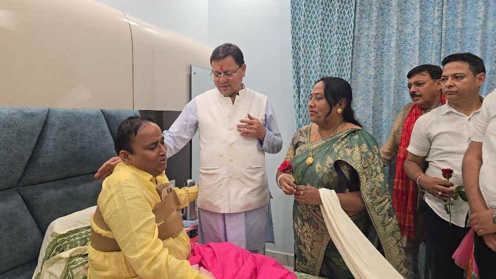 मुख्यमंत्री धामी ने दायित्वधारी उत्तम दत्ता की जानी कुशलक्षेम, शीघ्र स्वस्थ होने की कामना की