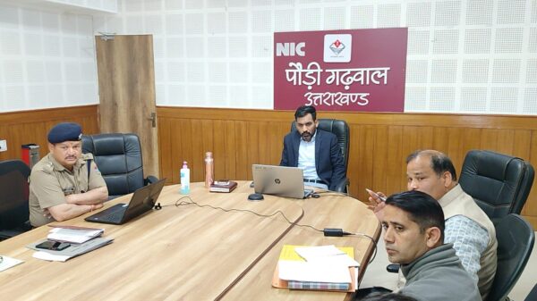 डीएम डॉ. आशीष चौहान ने ली एनकोर्ड की समीक्षा बैठक, कहा – ड्रग्स की सप्लाई करने वालों की पहचान कर करें कार्यवाही