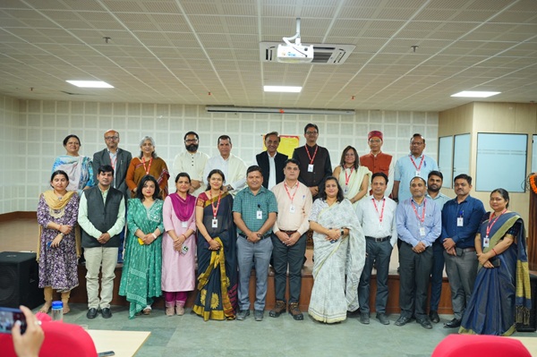 उस्ताद अबीर हुसैन और पंडित मिथिलेश झा की जुगलबंदी से संगीतमय हुआ श्री गुरु राम राय विश्वविद्यालय