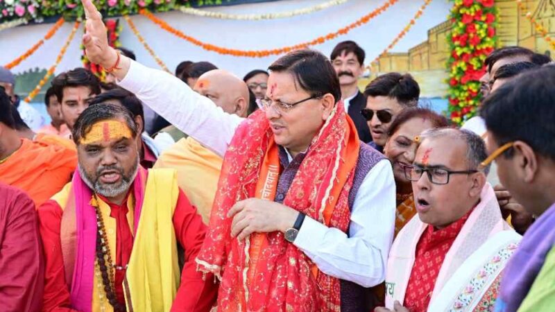 मुख्यमंत्री ने लक्ष्मीनारायण घाट रुड़की में किया मां गंगा आरती का शुभारंभ