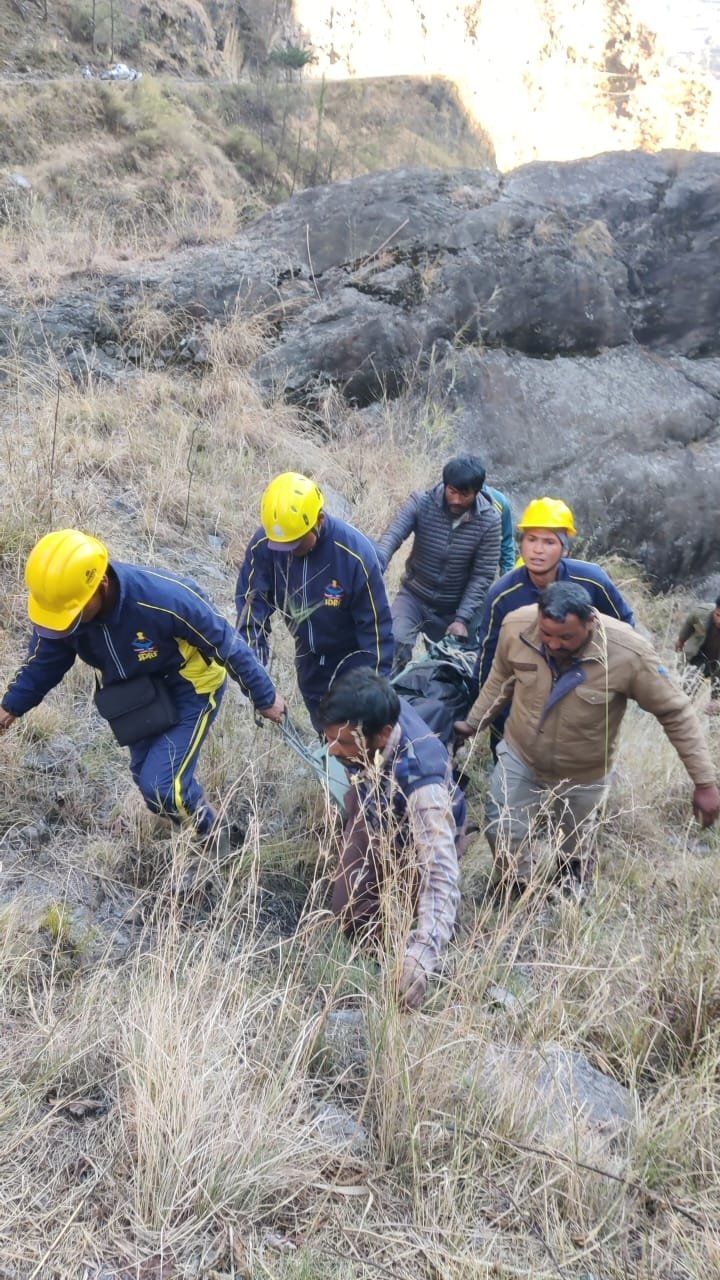 मारवाड़ी के पास स्कूटी हुई दुर्घटनाग्रस्त, एक की मौत, एक घायल
