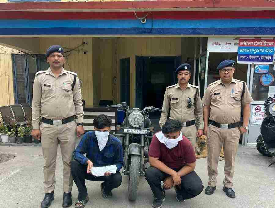 प्रेमनगर क्षेत्र में युवक पर हुई फायरिंग की घटना का दून पुलिस ने किया खुलासा, सरेआम गुंडई दिखाने वालों को 24 घंटे के अन्दर पहुँचाया उनके अंजाम तक