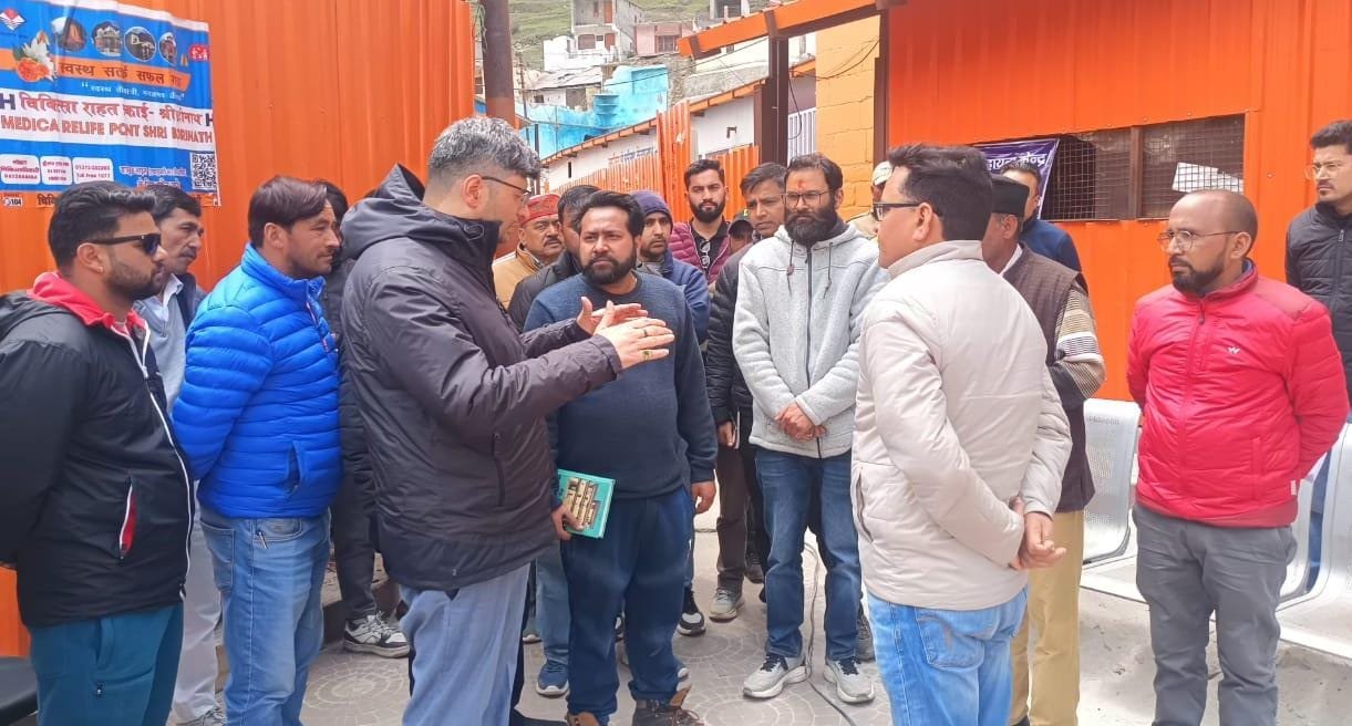 अधिकारियों को यात्रा व्यवस्थाओं को 30 तक व्यवस्थित करने के डीएम ने दिए निर्देश