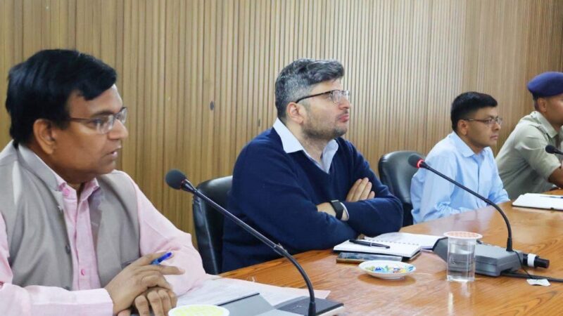 चारधाम यात्रा : समय से पहले सभी तैयारियां कर ली जाए चाक चौबंद – डीएम संदीप तिवारी